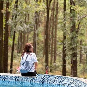 Meet your Posher, Ana marie